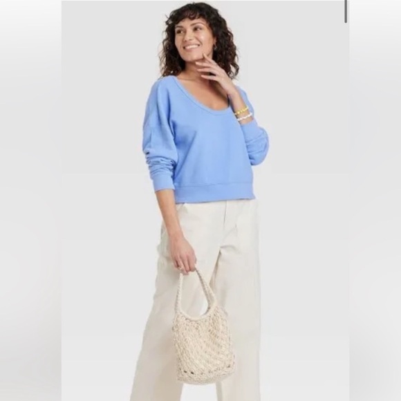 Universal Thread Women's Cropped Sweatshirt - Picture 3 of 3